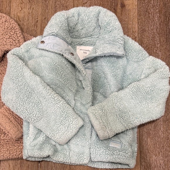Abercrombie Kids Cozy Kids Sherpa Jackets - Black, Tan, and Teal - Picture 4 of 13